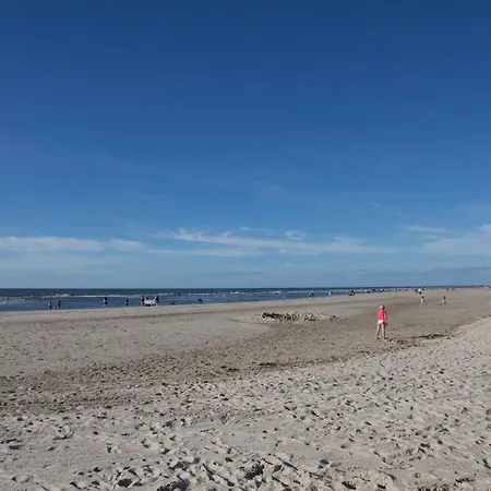 Oasis In The Dune Yard 度假居